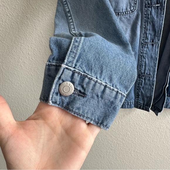 Old Navy Light & Dark Wash Button Front Pocket Jean Jacket Size Small - Picture 3 of 8